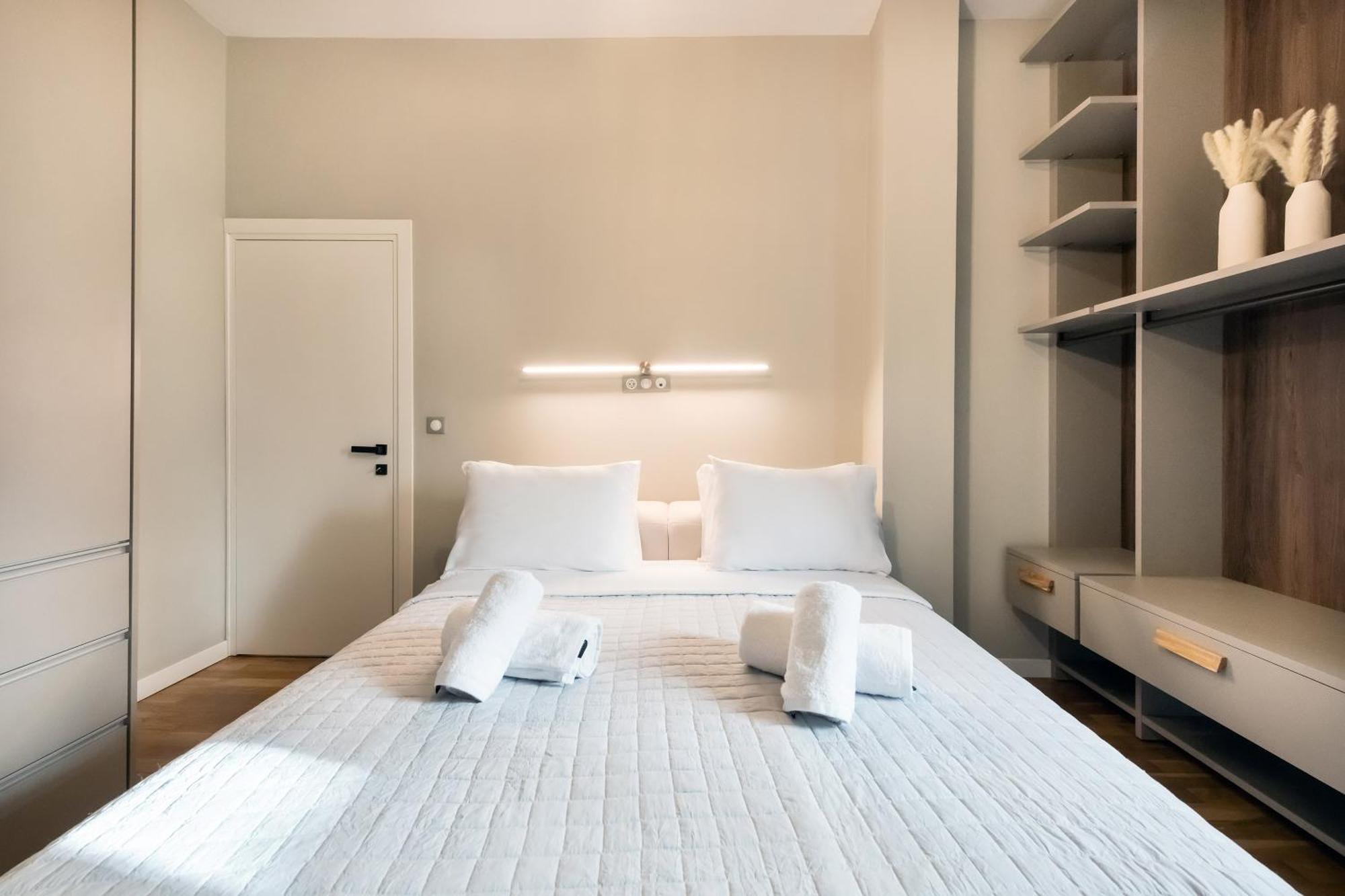 Iconic Salonica Suite Seafront Экстерьер фото