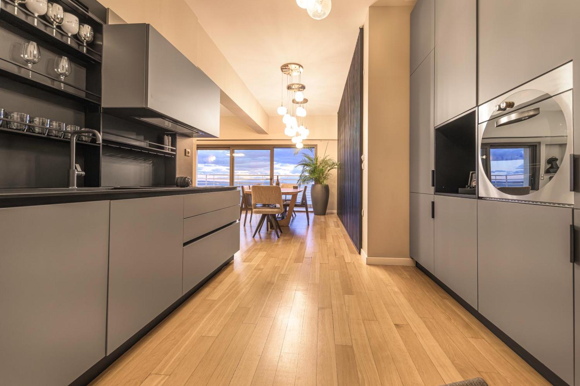 Iconic Salonica Suite Seafront Экстерьер фото