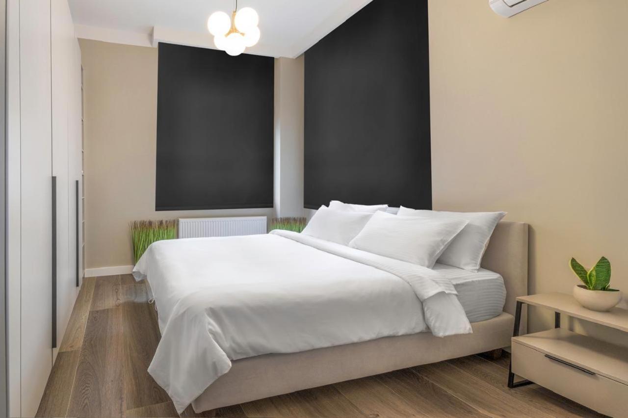 Iconic Salonica Suite Seafront Экстерьер фото