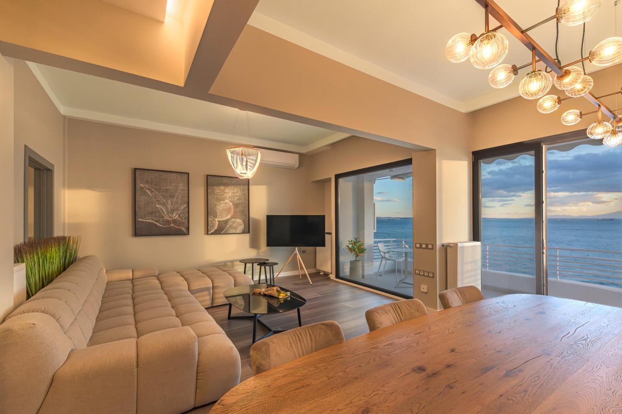 Iconic Salonica Suite Seafront Экстерьер фото